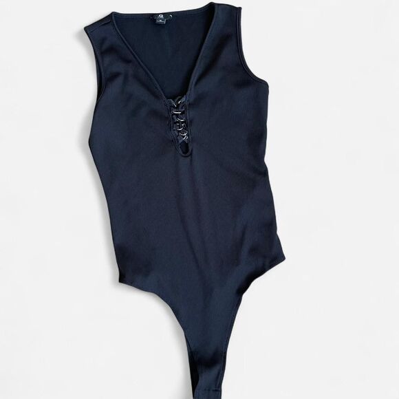 Guess black bodysuit with adjustable lace-up front - Picture 1 of 4